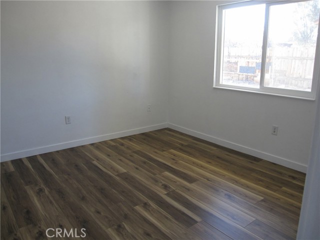 Detail Gallery Image 3 of 10 For 5954 Valley View St, Joshua Tree,  CA 92252 - 2 Beds | 1 Baths