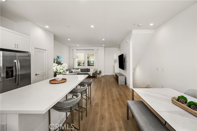 Detail Gallery Image 3 of 34 For 935 E Mason Ln #52,  Anaheim,  CA 92805 - 2 Beds | 2/1 Baths