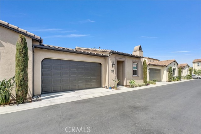 Detail Gallery Image 2 of 29 For 10943 Carrillo Ct, Cypress,  CA 90720 - 2 Beds | 2 Baths