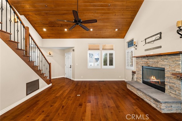 Detail Gallery Image 10 of 45 For 1158 Klondike, Lake Arrowhead,  CA 92352 - 4 Beds | 2/1 Baths
