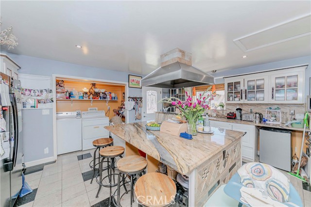 2227 Mathews Avenue, Redondo Beach CA: https://media.crmls.org/medias/01856db2-4ab1-4d8b-845f-f03b8f322b04.jpg