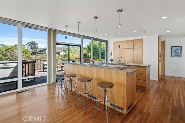 2570 Bay Vista Lane, Los Osos CA: https://media.crmls.org/medias/01858e59-acc2-484b-a846-7137d93b4088.jpg