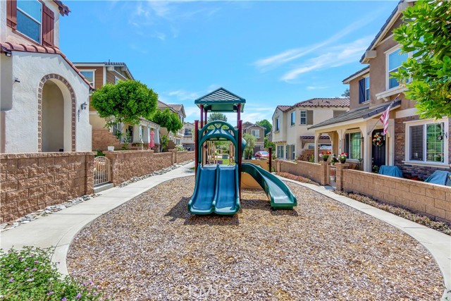 Detail Gallery Image 39 of 40 For 8616 Stoneside Dr, Rancho Cucamonga,  CA 91730 - 3 Beds | 2/1 Baths