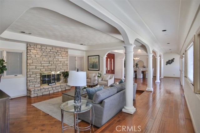 Detail Gallery Image 13 of 53 For 3624 Hollins Ave, Claremont,  CA 91711 - 6 Beds | 5 Baths