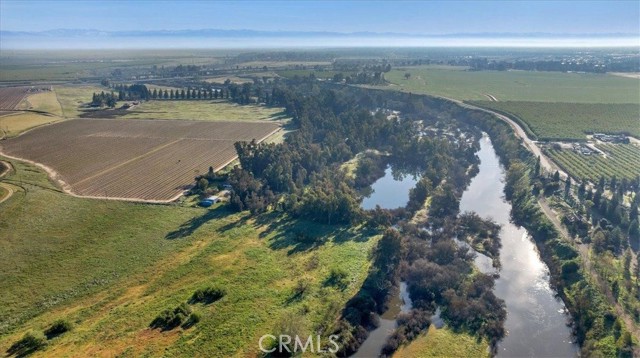 6710 Golden State Boulevard, Madera CA: https://media.crmls.org/medias/0189e9b5-8485-4804-80ae-3047fb1e13a1.jpg