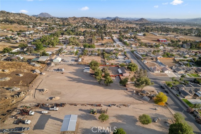 22910 Olivas Avenue, Nuevo CA: https://media.crmls.org/medias/018a30c8-0de2-4ba2-bda5-c4cef1de1330.jpg