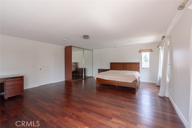 49 W La Sierra Drive, Arcadia CA: https://media.crmls.org/medias/018ae648-5200-4eb2-8f9d-6b3fb59e7c9c.jpg