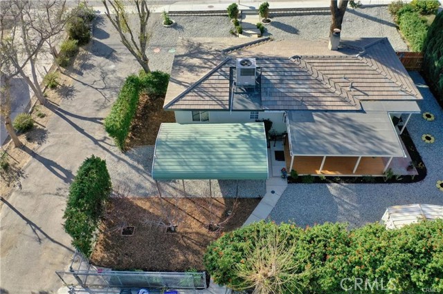 193 N Maple Avenue, Fontana CA: https://media.crmls.org/medias/018bc53d-7a3f-49b1-b837-85962a5564d8.jpg