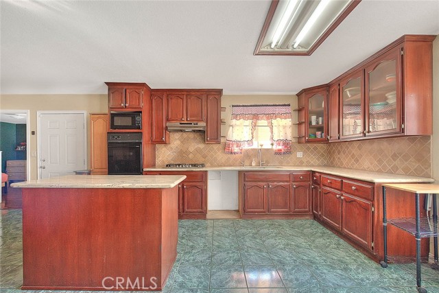 Detail Gallery Image 6 of 26 For 14266 Beckner St, La Puente,  CA 91746 - 3 Beds | 2 Baths