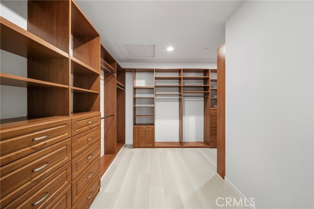 Detail Gallery Image 33 of 43 For 26743 Mont Calabasas Dr, Calabasas,  CA 91302 - 5 Beds | 6 Baths