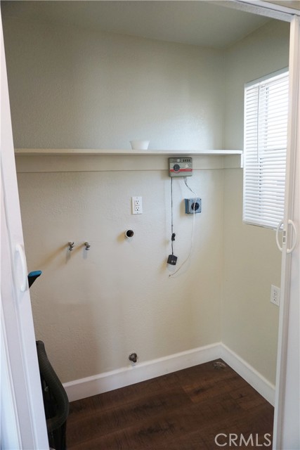 Full size washer and dryer area