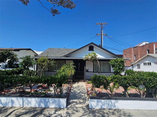 Detail Gallery Image 1 of 14 For 905 E Harvard St, Glendale,  CA 91205 - 2 Beds | 2 Baths