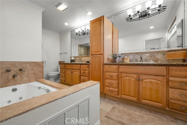 1205 S Catalina S Avenue, Redondo Beach CA: https://media.crmls.org/medias/018f8ba4-5b39-4795-ac2b-428218cadee2.jpg