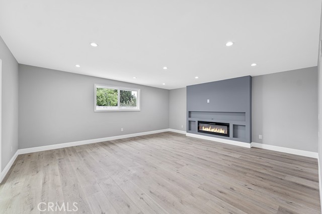 13157 Herrick Avenue photo 7