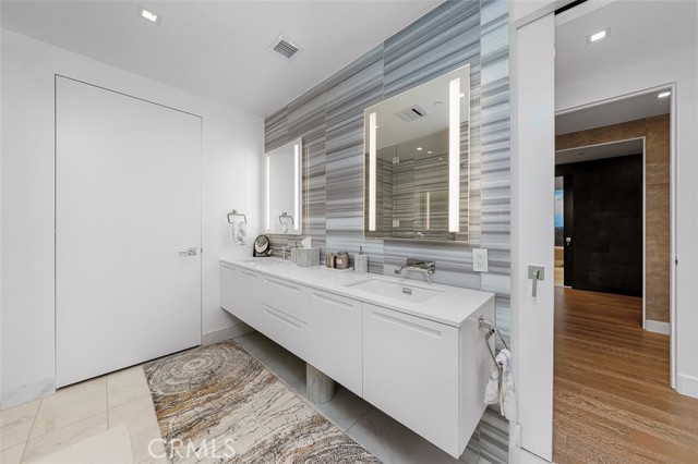 2855 5th Avenue, San Diego CA: https://media.crmls.org/medias/0192359d-7424-4241-a818-326ef8b5756b.jpg