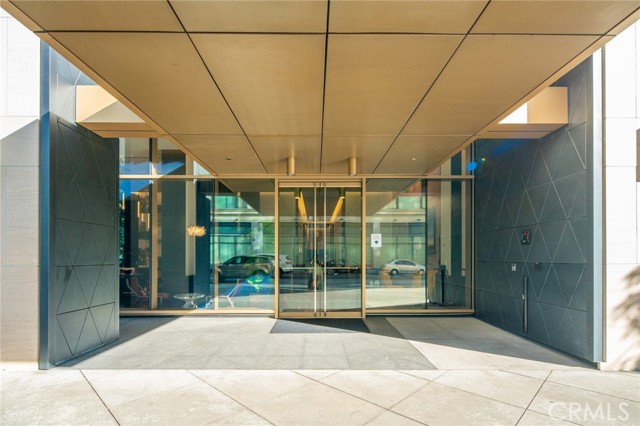 Detail Gallery Image 1 of 20 For 400 S Broadway #1012,  Los Angeles,  CA 90013 - 1 Beds | 1 Baths