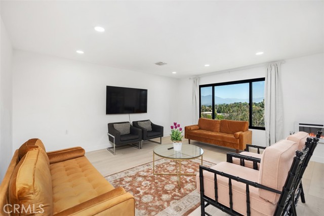 3336 Punta Alta, Laguna Woods CA: https://media.crmls.org/medias/01929632-ced0-4462-aaa1-65dd9318edee.jpg