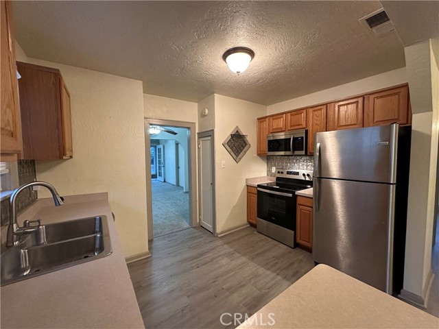 Detail Gallery Image 12 of 42 For 545 S Shasta St, Willows,  CA 95988 - 3 Beds | 1 Baths