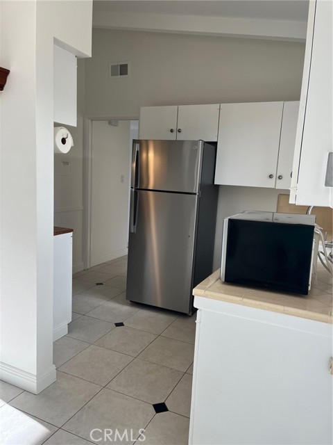 3300 Seaview Avenue, Corona del Mar CA: https://media.crmls.org/medias/019336c7-668b-47ee-a3a0-1772850b8e7f.jpg