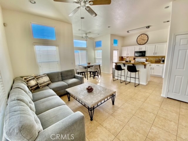 Detail Gallery Image 5 of 27 For 66031 Avenida Barona, Desert Hot Springs,  CA 92240 - 3 Beds | 2 Baths