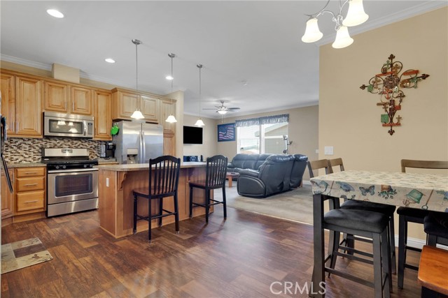 13393 Mariposa Road, Victorville CA: https://media.crmls.org/medias/0193fc6c-8753-4c14-bcb7-061dc51c2407.jpg