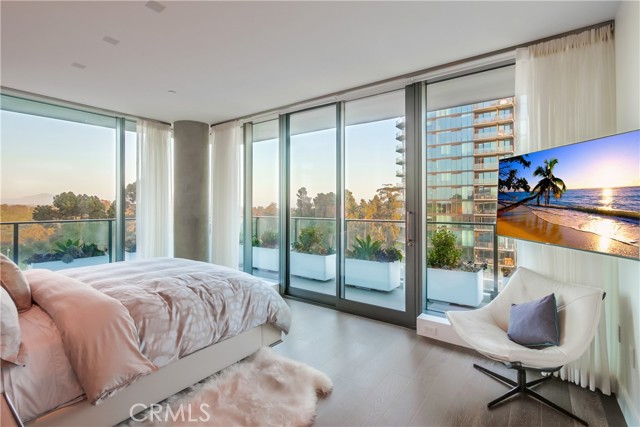 2855 5th Avenue, San Diego CA: https://media.crmls.org/medias/01946fb0-268a-43a8-be43-c17d9e0b920c.jpg