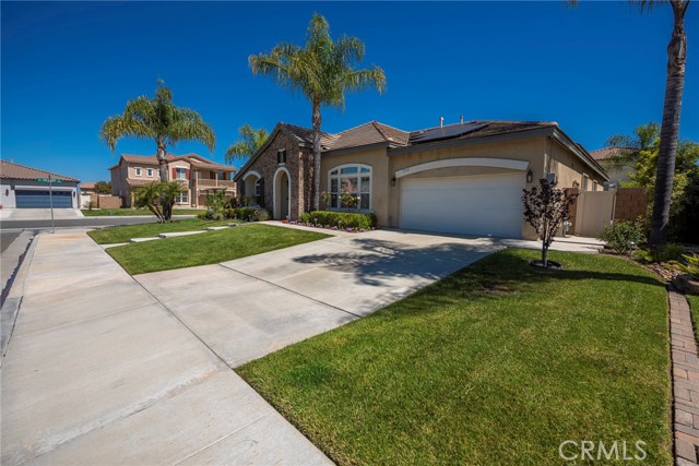 Detail Gallery Image 4 of 53 For 31118 Lilac Way, Temecula,  CA 92592 - 4 Beds | 2/1 Baths