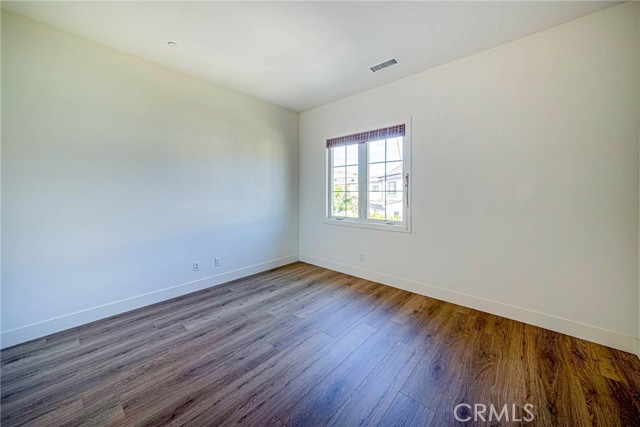 77 Eider Run, Irvine CA: https://media.crmls.org/medias/019490d8-99f4-4834-8bd2-452a63daf2f4.jpg