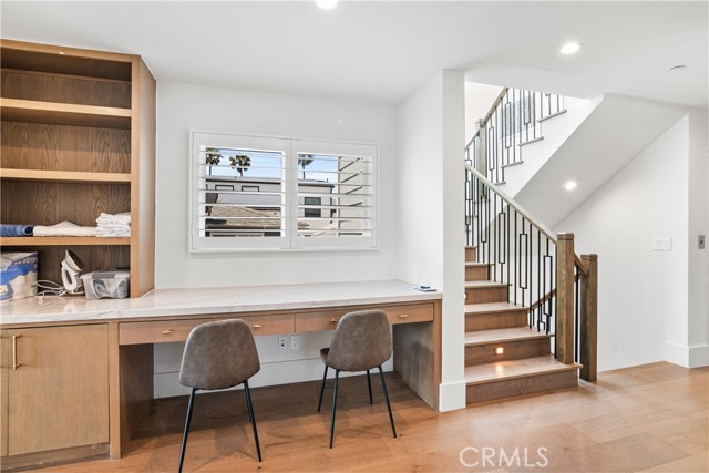 Detail Gallery Image 15 of 36 For 211 Topaz Ave, Newport Beach,  CA 92662 - 3 Beds | 3/1 Baths