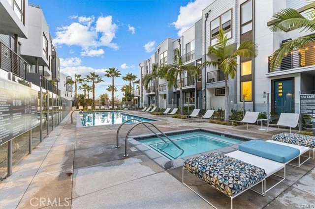 Detail Gallery Image 28 of 34 For 337 Placemark, Irvine,  CA 92614 - 2 Beds | 3/1 Baths