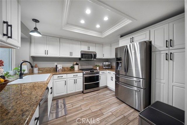 Detail Gallery Image 6 of 34 For 22105 Summit Hill #29,  Lake Forest,  CA 92630 - 3 Beds | 2/1 Baths