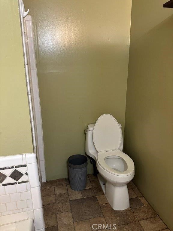 2421 sierra Highway, Rosamond CA: https://media.crmls.org/medias/019607a1-959c-4688-b3ce-e9a947e1a4d1.jpg