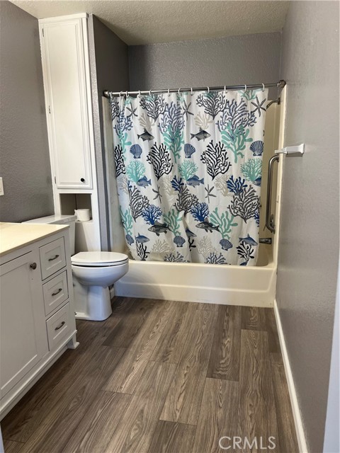 Detail Gallery Image 21 of 23 For 11410 Dolan Ave #315,  Downey,  CA 90241 - 1 Beds | 1 Baths
