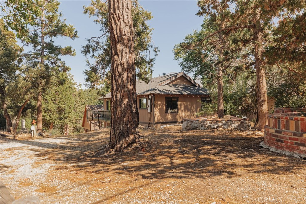 https://media.crmls.org/medias/0196c1d3-a8e9-490e-b184-1e541444a1ff.jpg?preset=X-Large