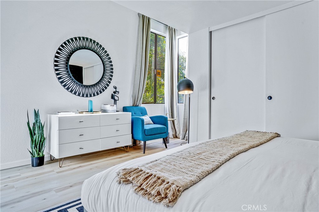 MLS #OC25268478 image #7