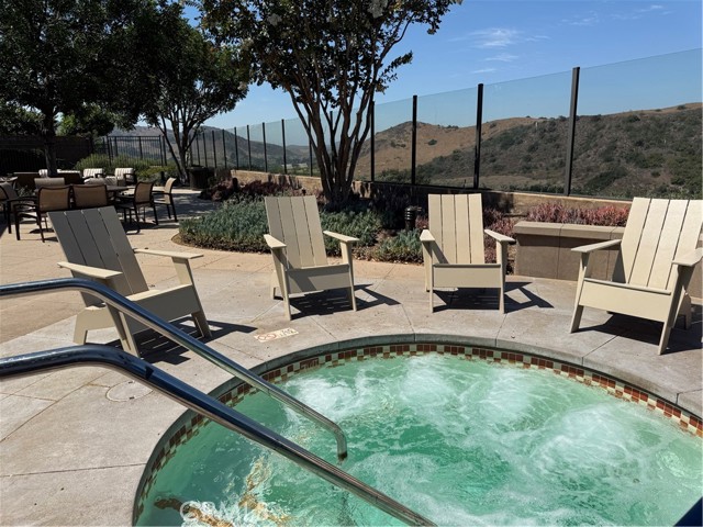 130 Luneta Lane, Rancho Mission Viejo CA: https://media.crmls.org/medias/0197e80a-3768-40f4-90d0-148c9f2241db.jpg