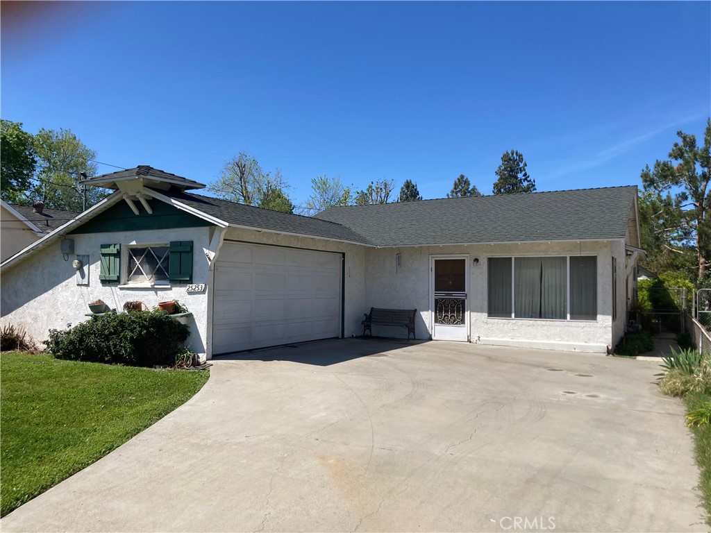 Calling all contractors and investors! Incredible opportunity on this priced to sell mid century Newhall single story in a prime location. Walking distance to grocery stores, restaurants, and park. This diamond in the rough has 3 bedrooms, 3 bathrooms (one ensuite) a living room, and a large separate family room open from kitchen. Situated on a nice size lot, there's plenty of room in the large backyard. Secure parking with a 2 car garage and fenced in driveway. Bring your imagination and roll your sleeves up!