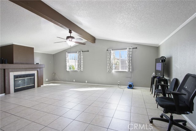 Detail Gallery Image 5 of 25 For 320 N Park Vista #26, Anaheim,  CA 92806 - 3 Beds | 2 Baths