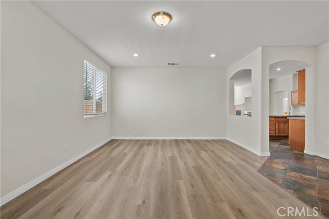 Detail Gallery Image 9 of 50 For 1790 Hideaway Pl, Palmdale,  CA 93551 - 4 Beds | 2 Baths