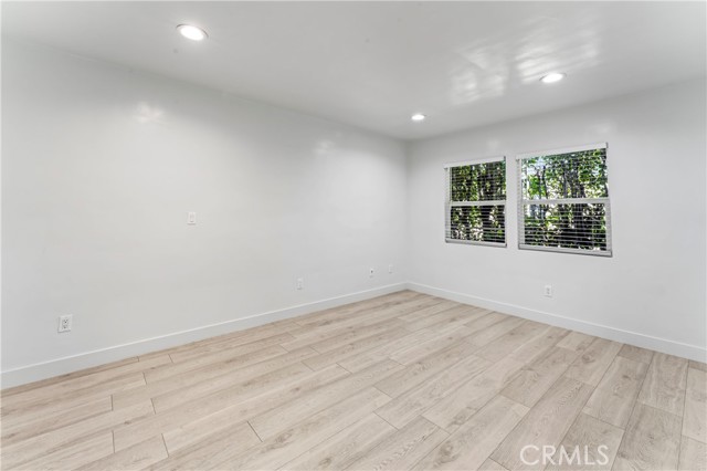 Detail Gallery Image 18 of 41 For 12670 Glenoaks Bld, Sylmar,  CA 91342 - 3 Beds | 2 Baths