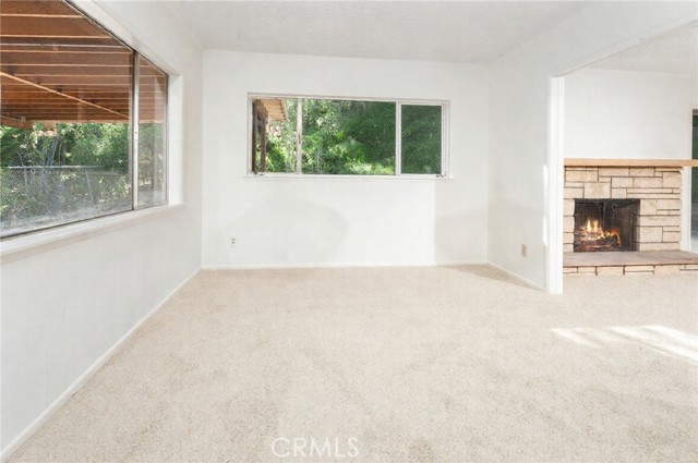 Detail Gallery Image 6 of 14 For 8441 Rudnick Ave, West Hills,  CA 91304 - 4 Beds | 3 Baths