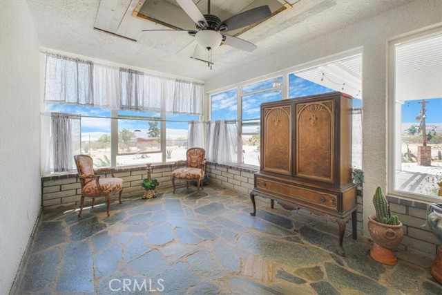 61975 La Brisa Drive, Joshua Tree CA: https://media.crmls.org/medias/0199d1b2-b801-42d2-8f08-df5576556f1b.jpg