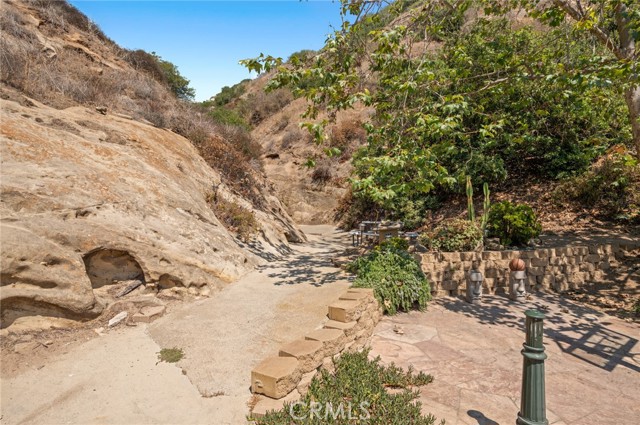 Detail Gallery Image 18 of 25 For 2072 Hidden Valley Canyon, Laguna Beach,  CA 92651 - 3 Beds | 2 Baths