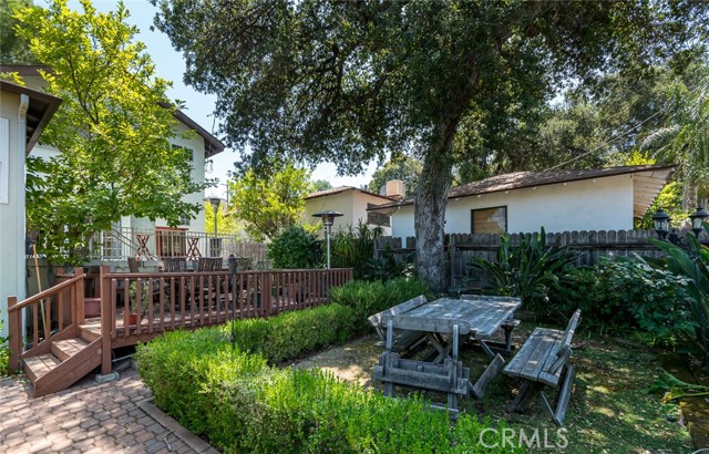 10109 Parr Avenue, Sunland CA: https://media.crmls.org/medias/019a2e2a-9dcf-4247-840c-95047306b461.jpg