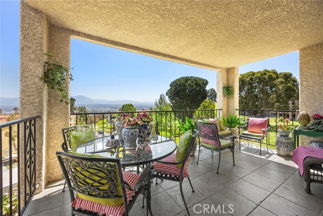 4007 Calle Sonora Oeste, Laguna Woods CA: https://media.crmls.org/medias/019a4b41-e7fd-4385-a202-077d78fefe4d.jpg