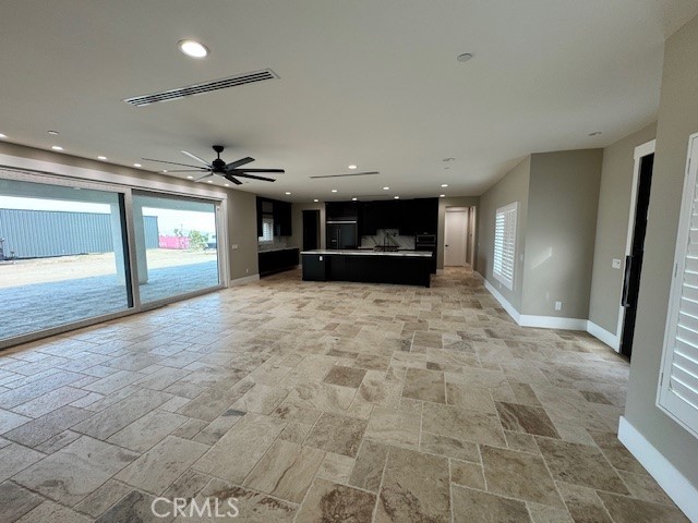 9526 Appleton Street, Victorville CA: https://media.crmls.org/medias/019a6566-9131-4092-88ee-35d98e8542f1.jpg