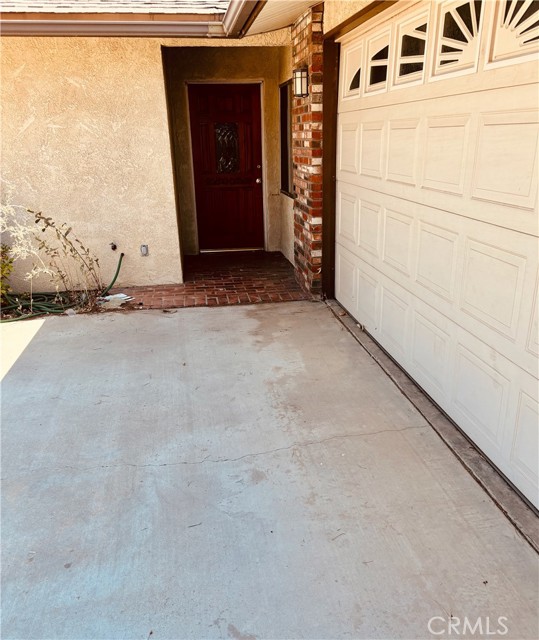 Detail Gallery Image 3 of 32 For 13925 Burning Tree Dr, Victorville,  CA 92395 - 3 Beds | 2 Baths