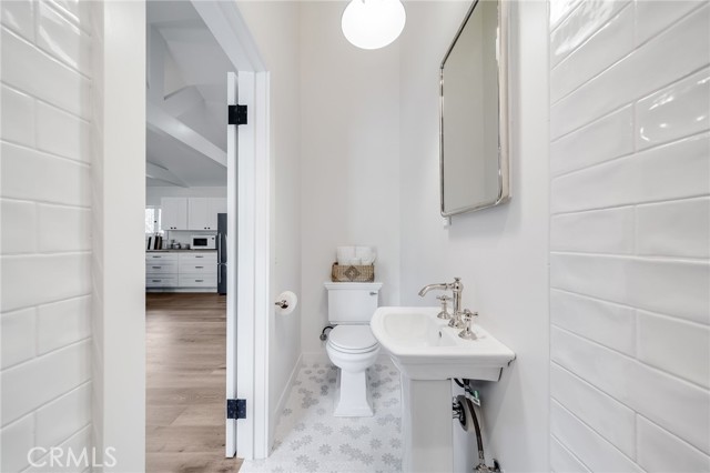 Detail Gallery Image 25 of 30 For 360 Diamond St, Laguna Beach,  CA 92651 - 4 Beds | 3 Baths