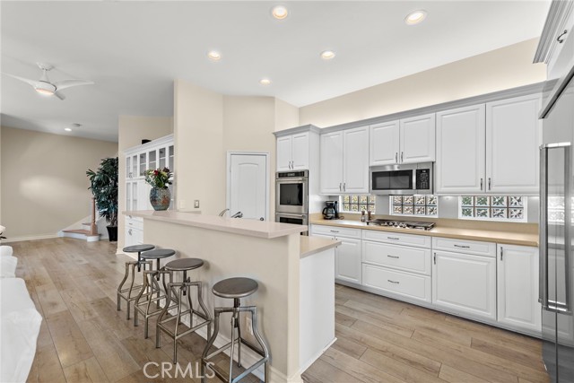 Detail Gallery Image 5 of 27 For 438 3 Rd St, Laguna Beach,  CA 92651 - 4 Beds | 2/1 Baths