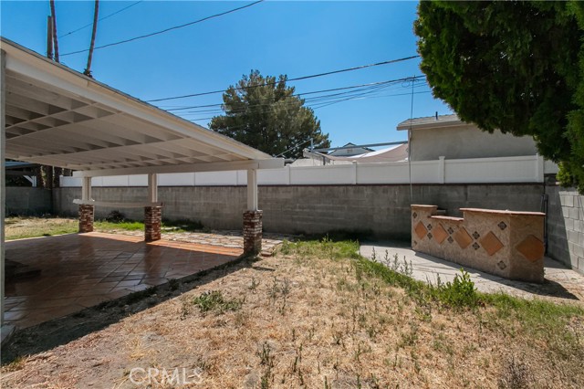 10915 Whitaker Avenue, Granada Hills CA: https://media.crmls.org/medias/019e09fe-9c0a-499a-97a0-4afff6d631c2.jpg
